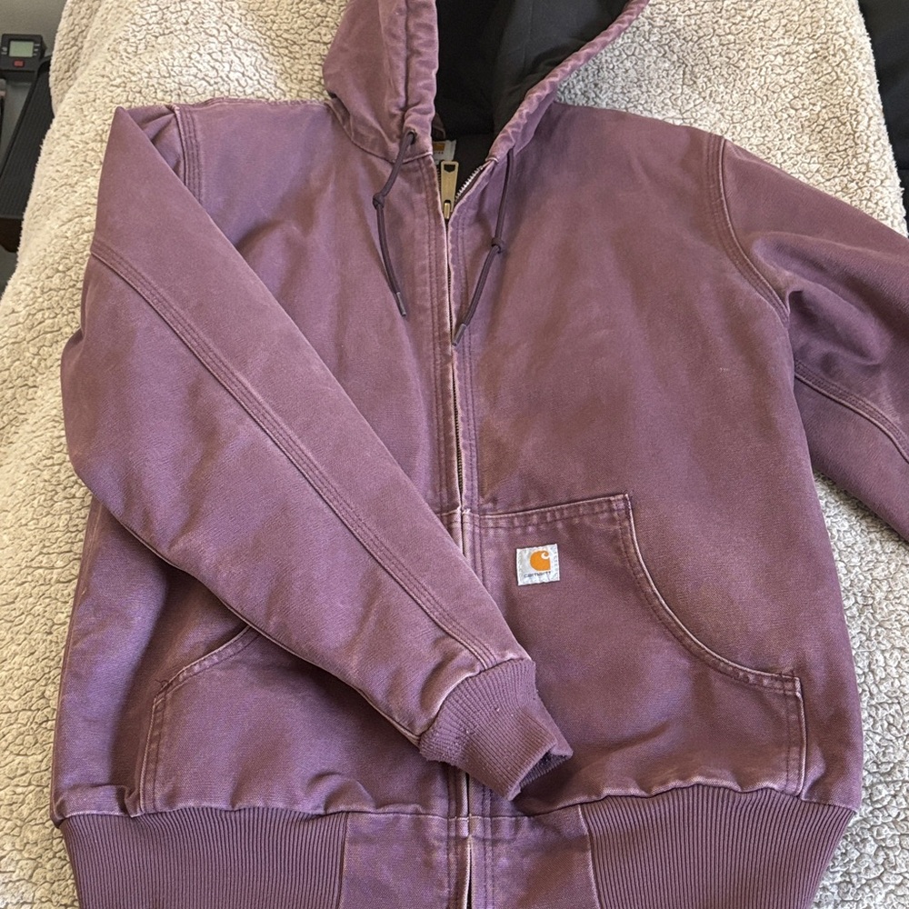 Carhartt Plum Hooded Jacket Men’s XS (women’s 10/12)